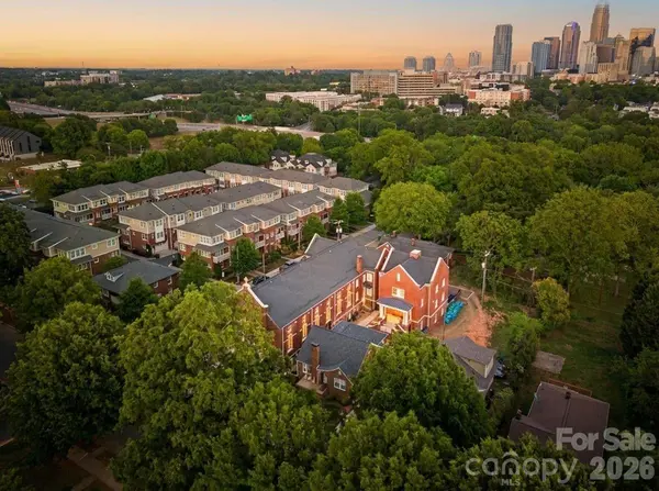 201 Grandin RD #5, Charlotte, NC 28208