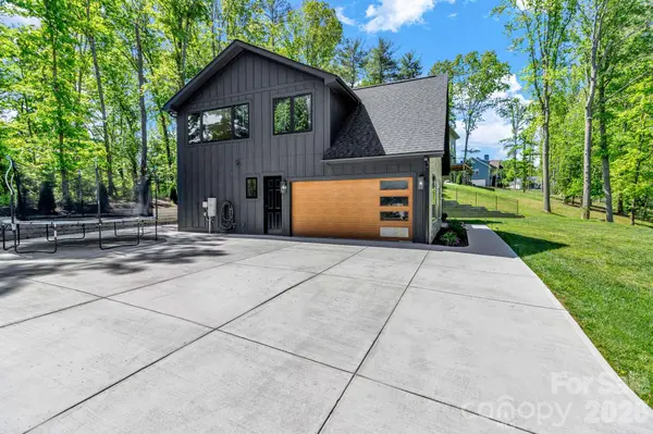 108 Poplar Green WAY, Asheville, NC 28806