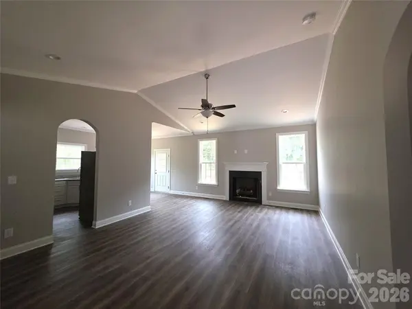 125 Kiser ST, Bessemer City, NC 28016