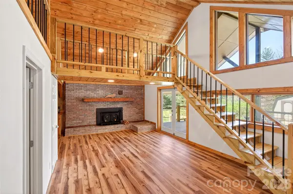 1959 Jackson Town RD #A, Spruce Pine, NC 28777