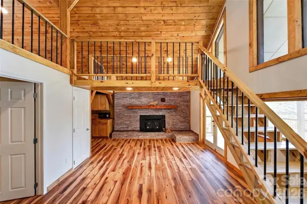 1959 Jackson Town RD #A, Spruce Pine, NC 28777