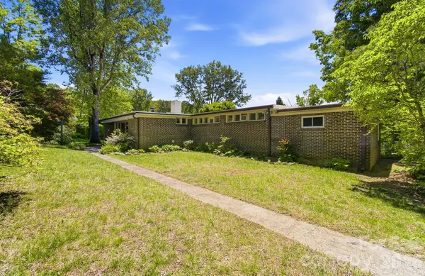 20 Reed RD, Asheville, NC 28805