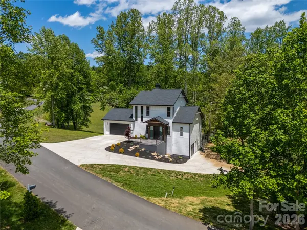 24 Copper Mill CT, Candler, NC 28715