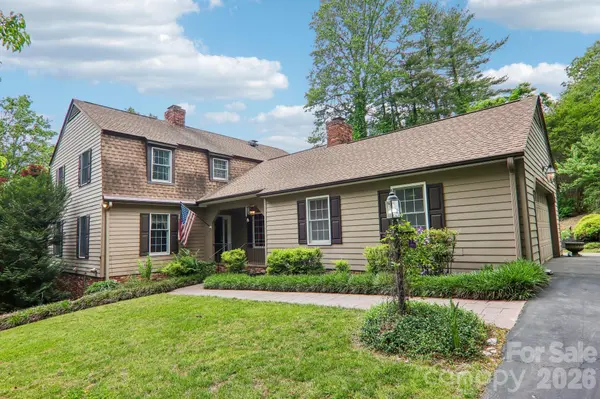 104 Finley ST, Hendersonville, NC 28739