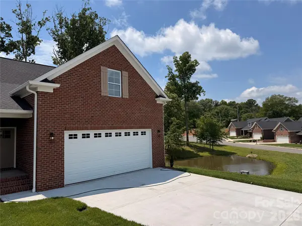 107 Abbington LN, Shelby, NC 28150