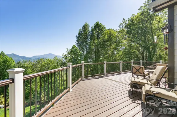 114 Nesting RDG, Waynesville, NC 28785