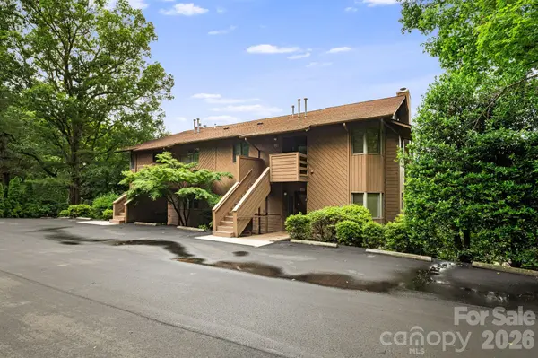 305 Piney Mountain DR #J2, Asheville, NC 28805
