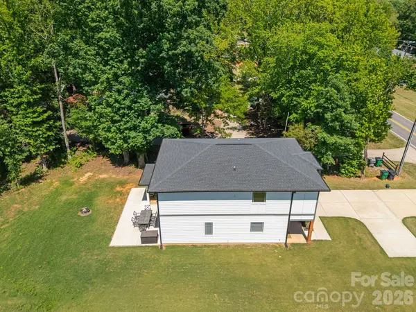 8925 Harrisburg RD, Charlotte, NC 28215