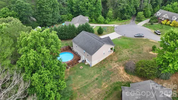 3933 Rocky Brook PL, Lenoir, NC 28645