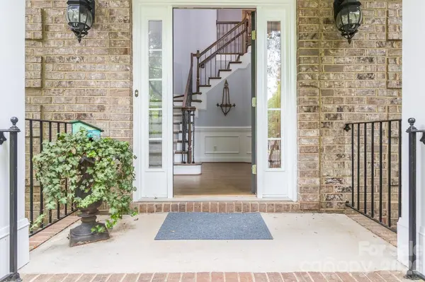 4415 Everclear CT, Charlotte, NC 28216