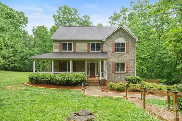 1227 Shirebourn None, Hickory, NC 28602