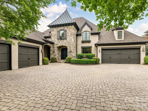 14633 Rudolph Dadey DR, Charlotte, NC 28277