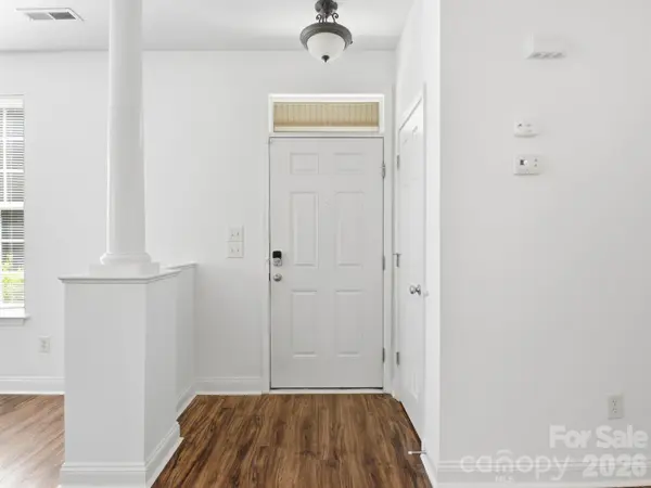 921 Ashworth DR, Gastonia, NC 28054