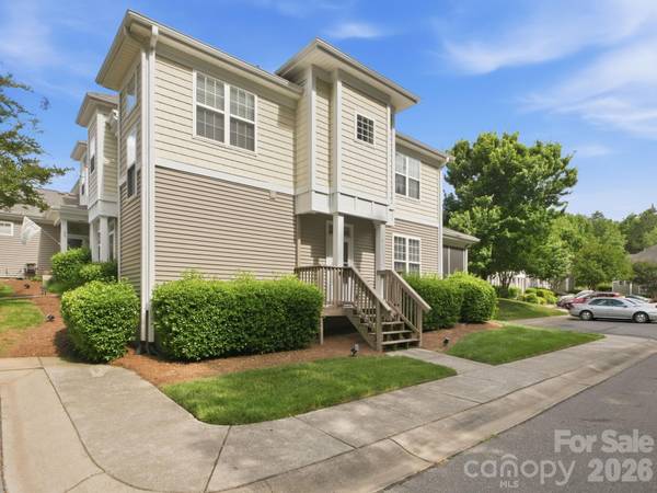 921 Ashworth DR, Gastonia, NC 28054