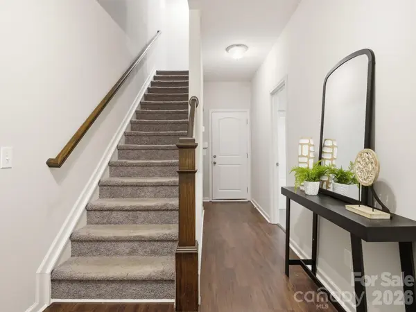1038 Doveridge ST, Charlotte, NC 28273