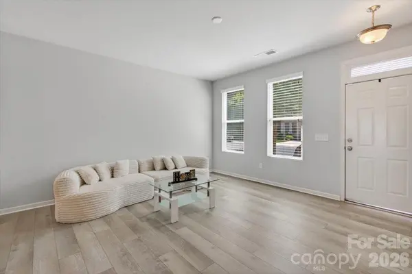 117 N Island Village DR N, Mount Holly, NC 28120
