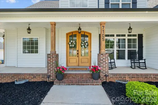 7105 Rae Farms WAY, Greensboro, NC 27455