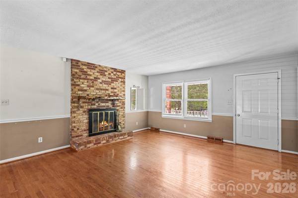 320 Amhurst DR, Kings Mountain, NC 28086