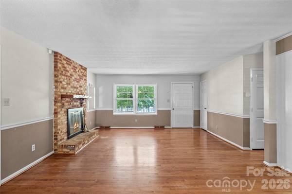 320 Amhurst DR, Kings Mountain, NC 28086