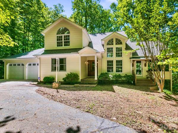 160 Little Mine Mountain DR, Saluda, NC 28773
