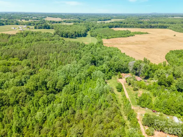 435 Wal Hollow LN, Mooresville, NC 28115
