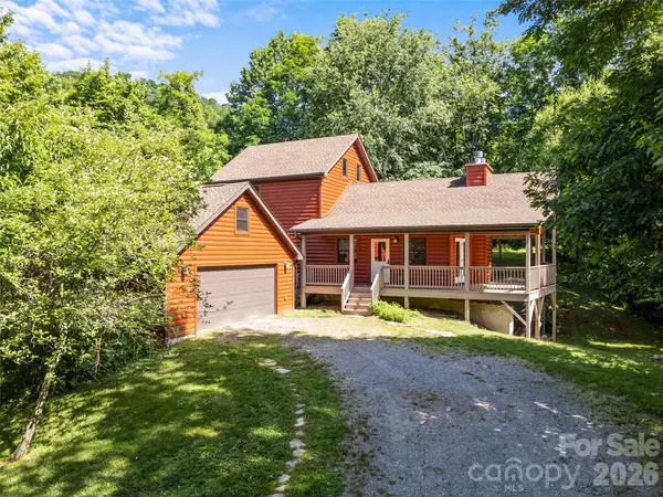 51 Stony Pond LN, Canton, NC 28716
