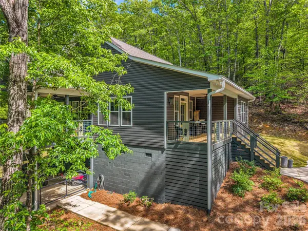 737 Melrose Mountain RD, Tryon, NC 28782