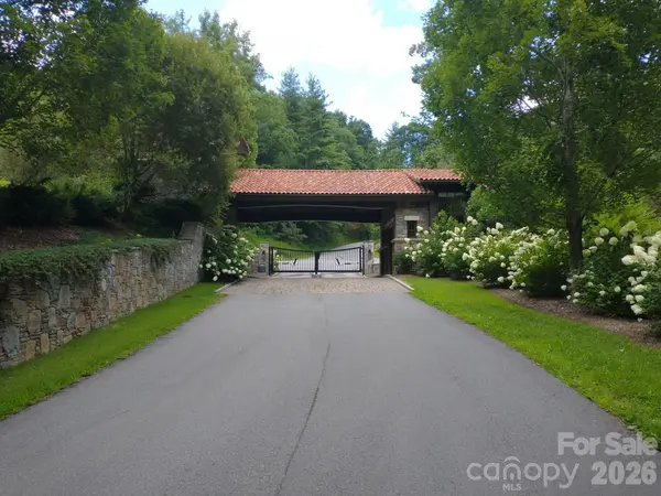 197 Starling PASS, Asheville, NC 28804