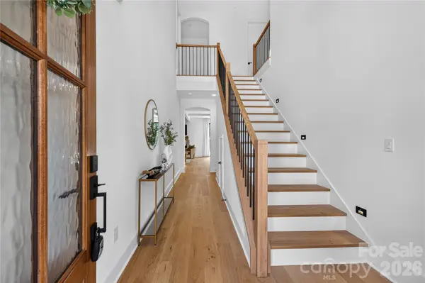 421 W Cama ST, Charlotte, NC 28217