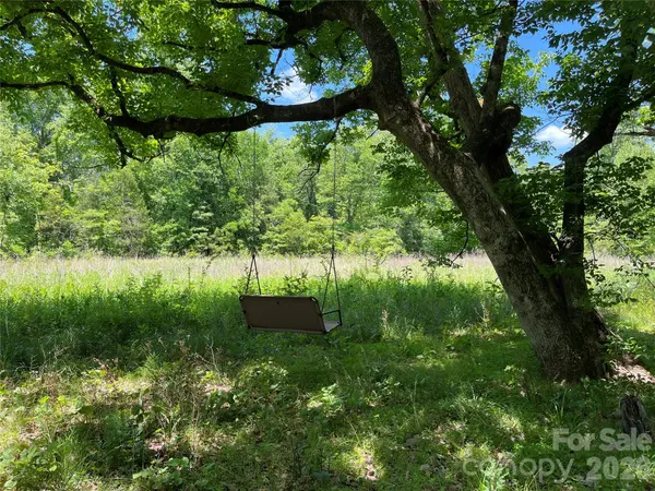183 Cedarberry GLN, Rutherfordton, NC 28139