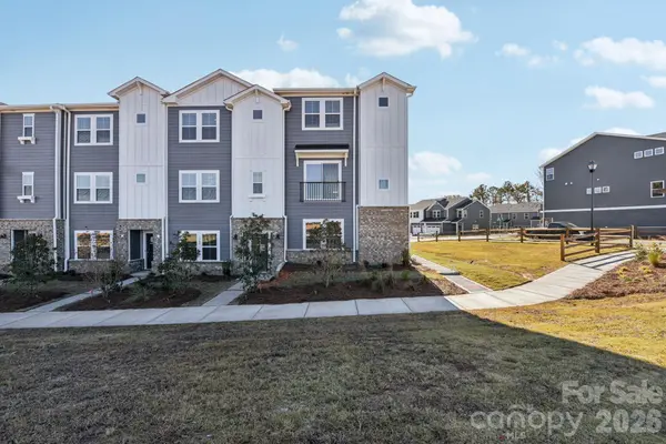 363 Golden Maple CT, Fort Mill, SC 29708
