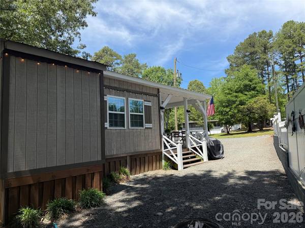 126 Canyon LOOP #F203, Mount Gilead, NC 27306