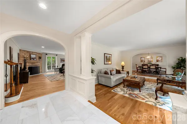 4531 Montibello DR, Charlotte, NC 28226