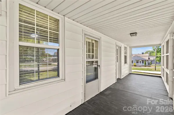 180 Center ST, Cooleemee, NC 27014