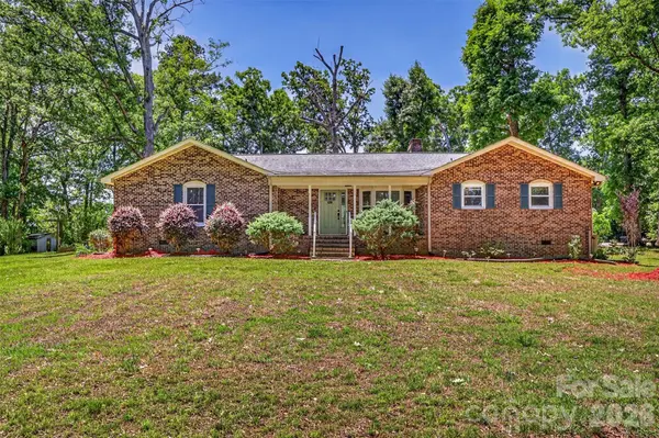 9807 Black RD, Midland, NC 28107