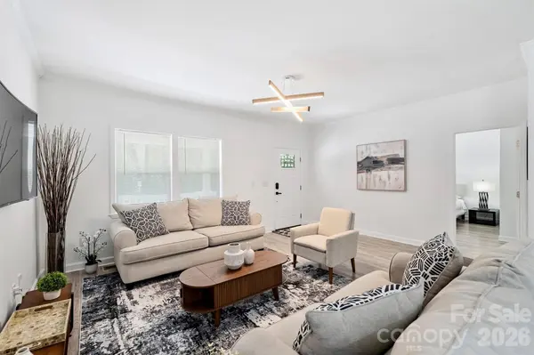 1017 Pegram ST, Charlotte, NC 28205