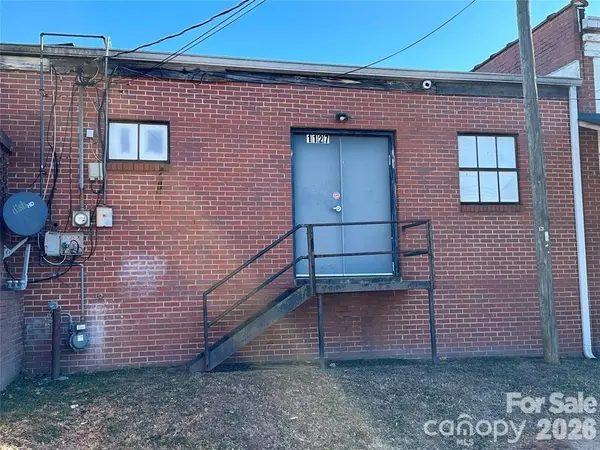 1117-1127 2nd ST NE, Hickory, NC 28601