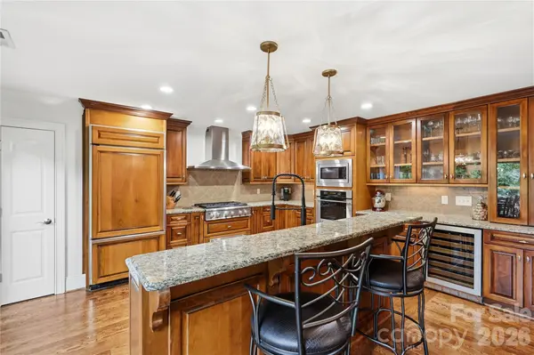 16121 Tana Tea CIR, Tega Cay, SC 29708