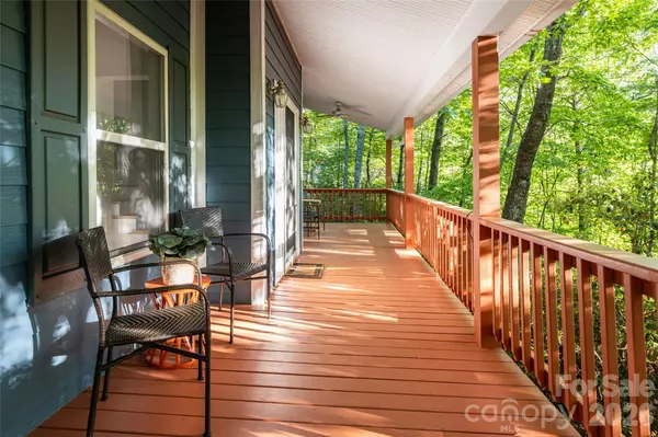 7 Timber Park DR, Black Mountain, NC 28711