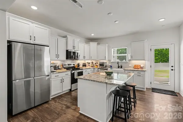 390 Gray Wolf ST, China Grove, NC 28023