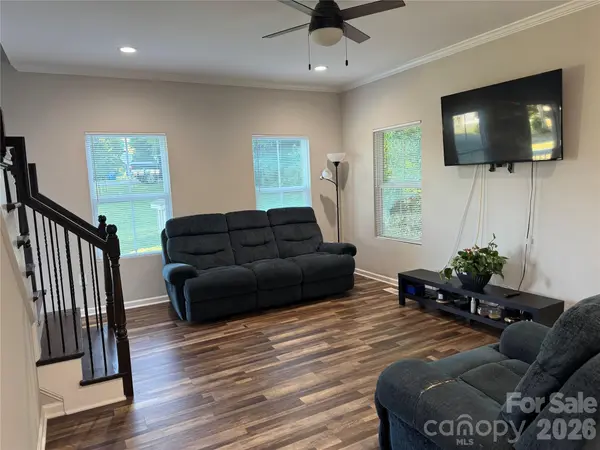 7205 Sagebrush CIR, Concord, NC 28025