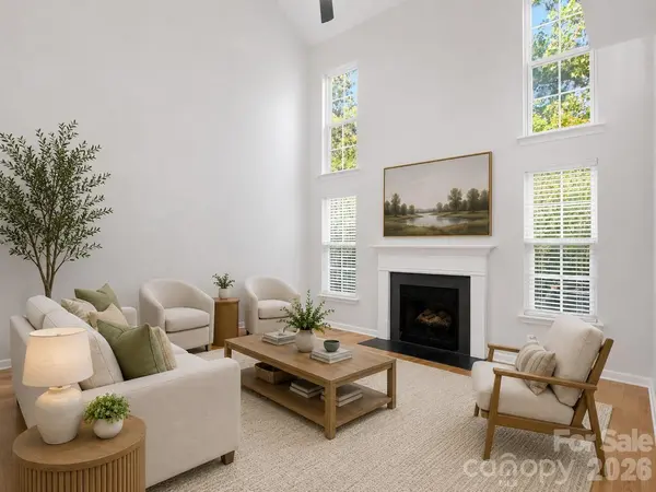 790 Rock Lake GLN, Fort Mill, SC 29715