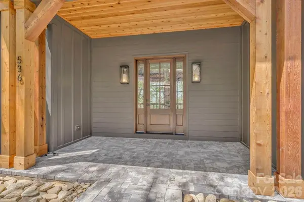 536 Boone Ridge LN, Boone, NC 28607