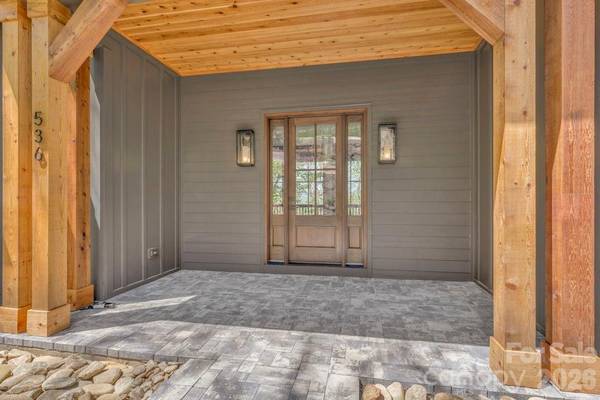 536 Boone Ridge LN, Boone, NC 28607