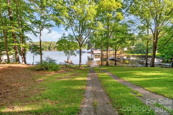 2208 Singleton Creek RD, Liberty Hill, SC 29074