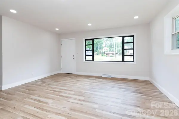 258 New Leicester HWY, Asheville, NC 28806