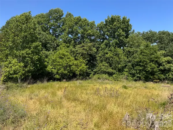 00 Oxford School RD, Claremont, NC 28610