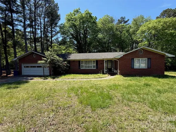 714 Crestmont DR SE, Concord, NC 28025