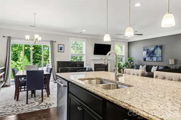 1376 Rainier DR, Fort Mill, SC 29708