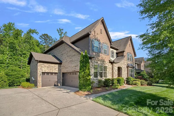 109 Eden Hollow LN, Matthews, NC 28104